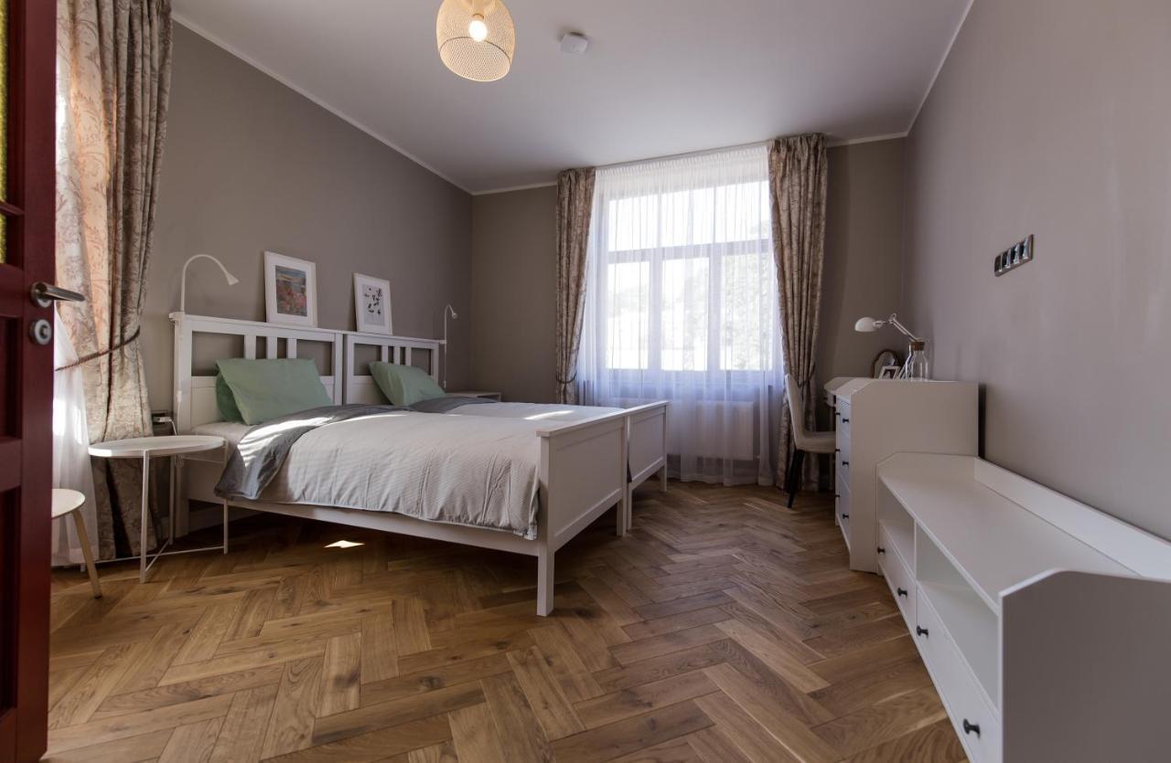 Hotel Emily Ryga Zewnętrze zdjęcie
