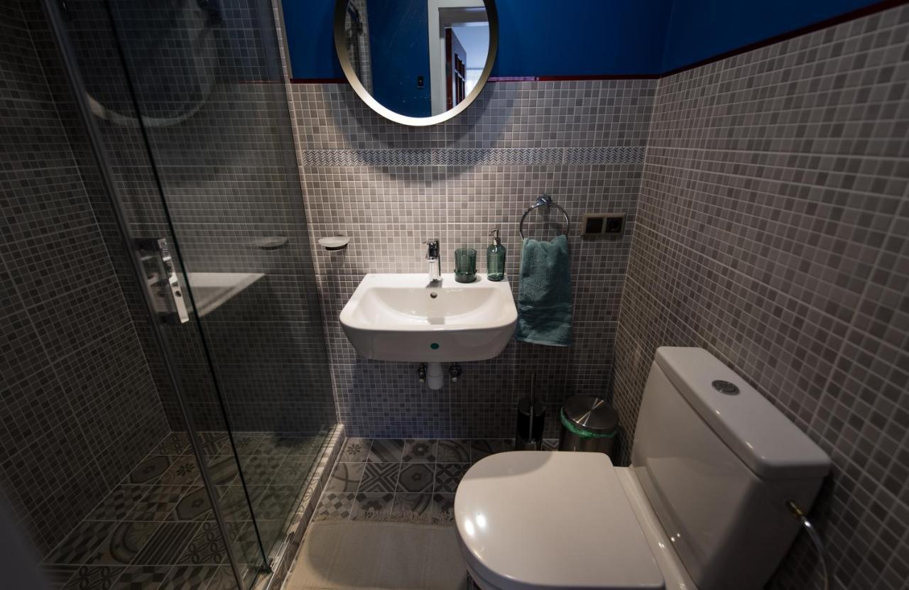 Hotel Emily Ryga Zewnętrze zdjęcie