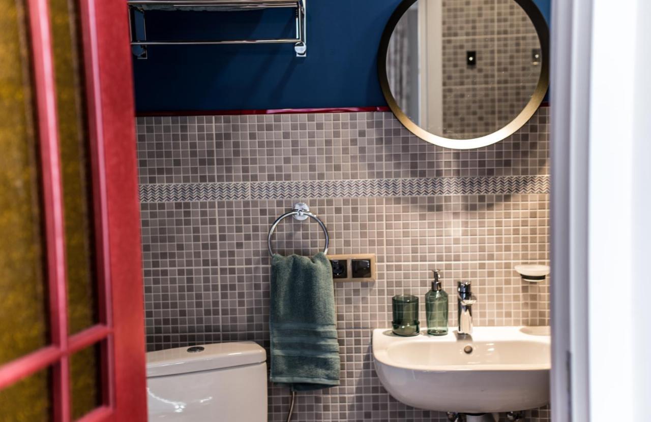 Hotel Emily Ryga Zewnętrze zdjęcie