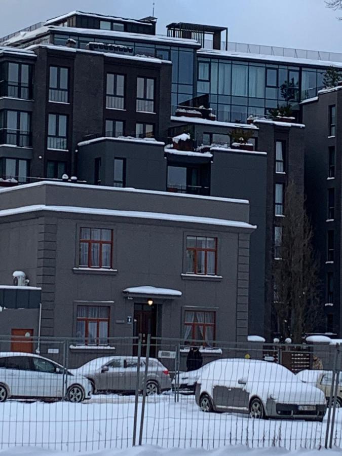 Hotel Emily Ryga Zewnętrze zdjęcie